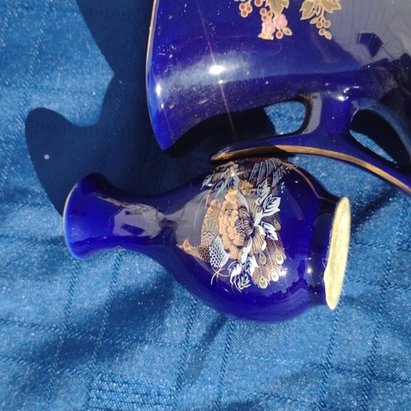 Cobalt Blue Vases&Mantle Clock with Gold Courting - Picture 3 of 4